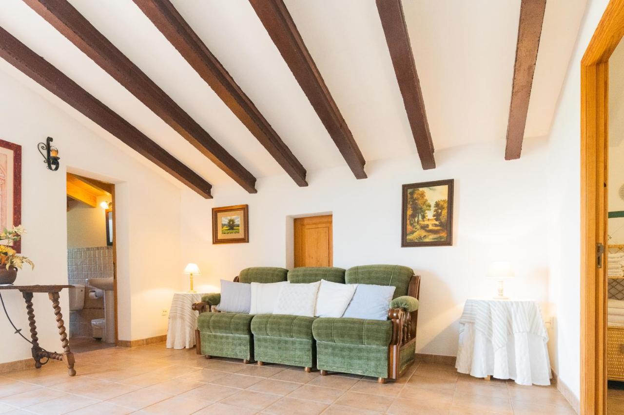 Murtera- Traditional Country Manor House For 9 People 5 Bedrooms And 4 Bathrooms Near Sant Llorenc Vakantiehuis