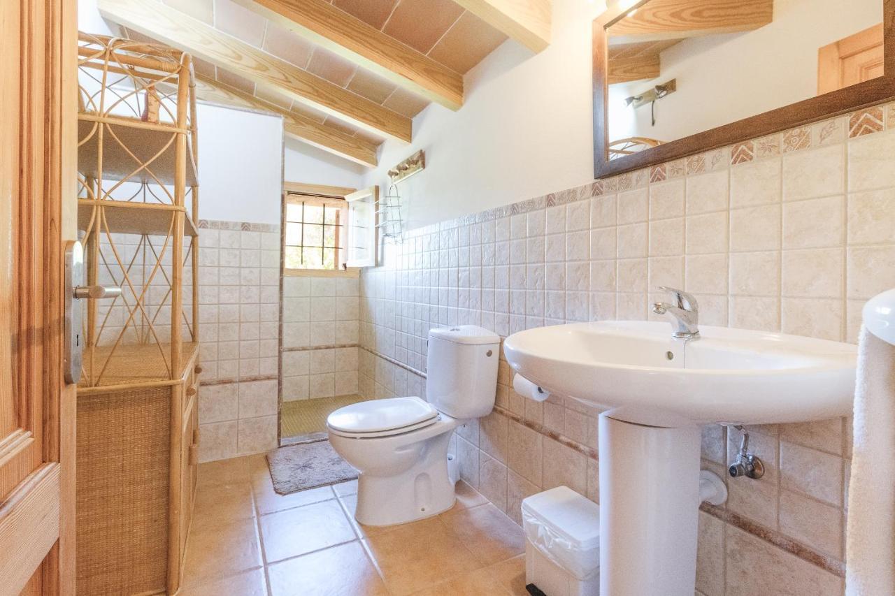 Murtera- Traditional Country Manor House For 9 People 5 Bedrooms And 4 Bathrooms Near Sant Llorenc Vakantiehuis *